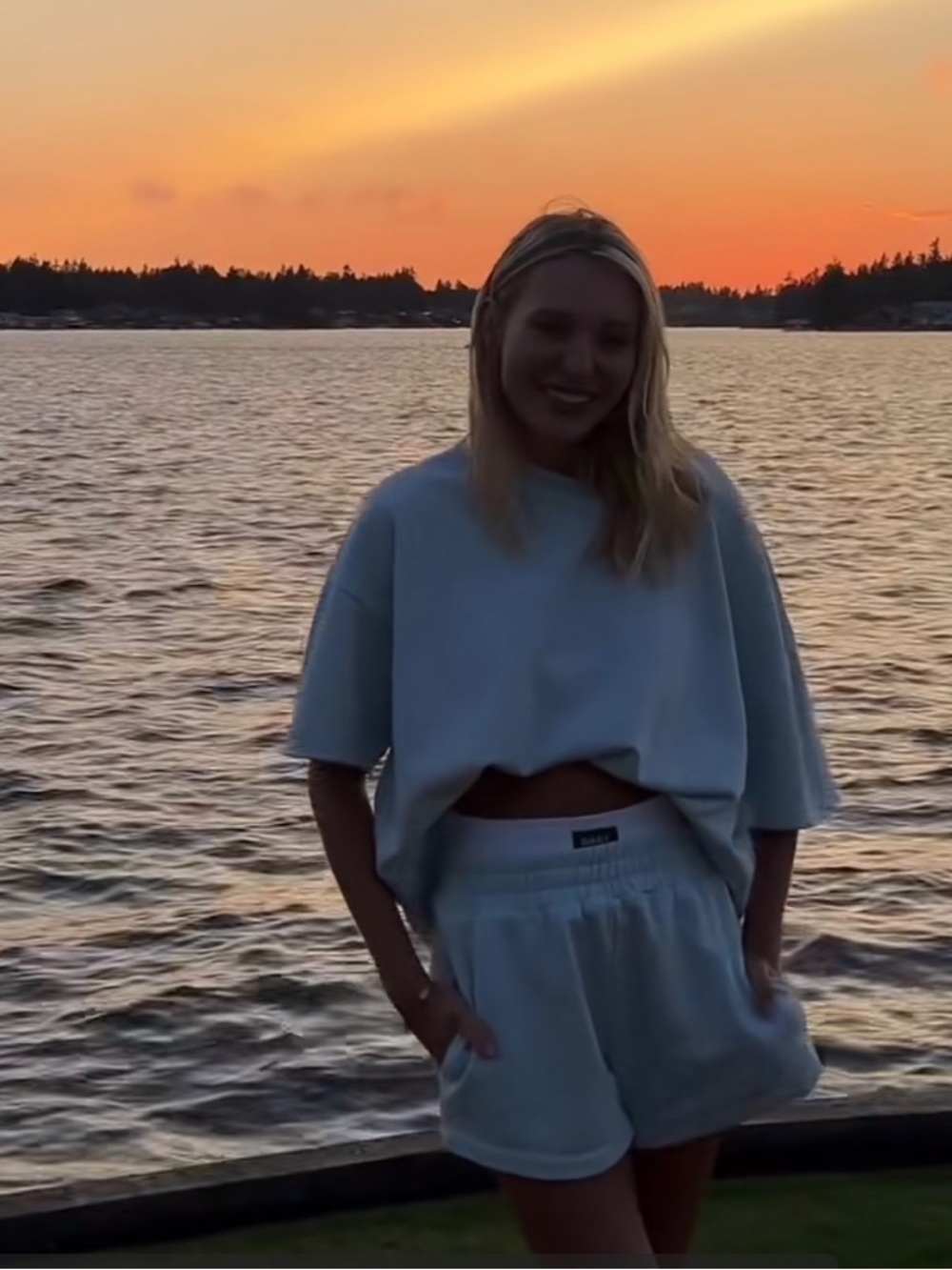 Daily Drills Cropped Sleeve Crew - Lake Day M/L - Picture 2 of 8